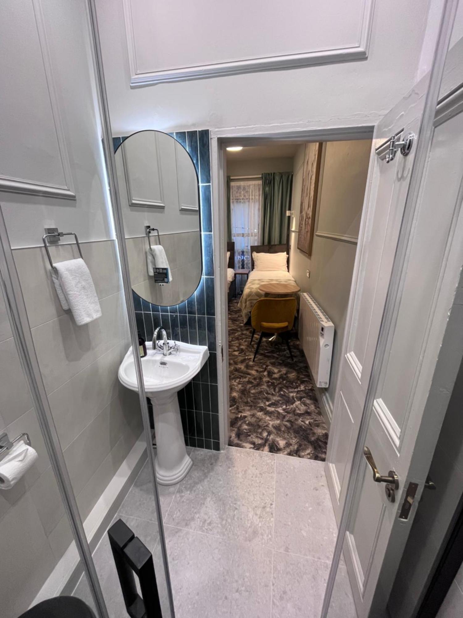 Topper'S Rooms Guest Accommodation Carrick on Shannon Eksteriør billede